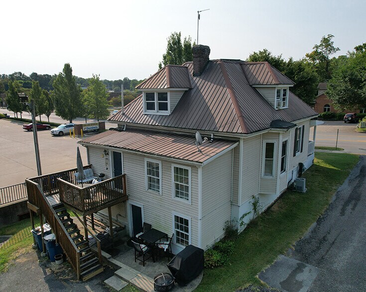 More Photos Of 129 E Main St, Danville Storefront Retail Residential For Sale