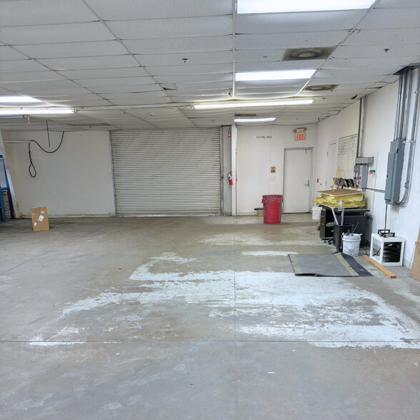 More Photos Of 1650 12th St E, Palmetto Manufacturing For Lease