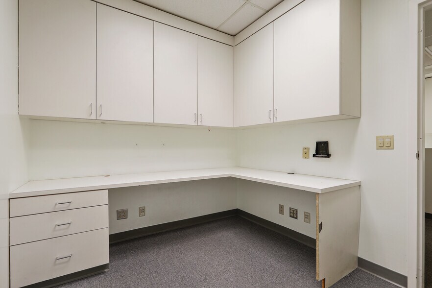 More Photos Of 1760 Termino Ave, Long Beach Medical For Lease