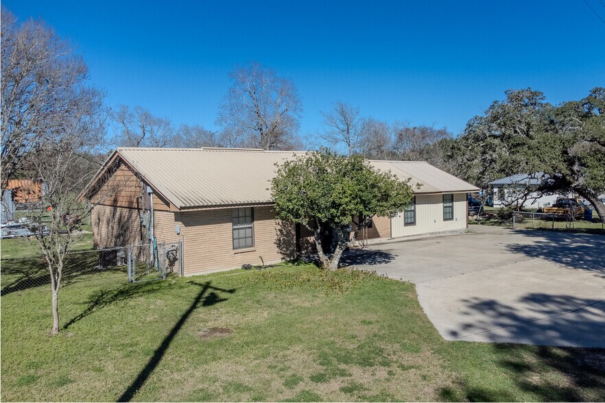 More Photos Of 4959 US-90, Alleyton Office For Sale