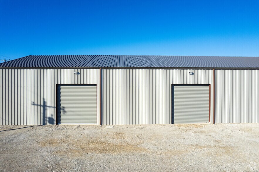 More Photos Of 435 County Road 4841, Haslet Industrial For Lease