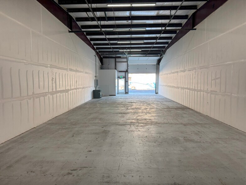 More Photos Of 167 E 900 S, Provo Manufacturing For Lease