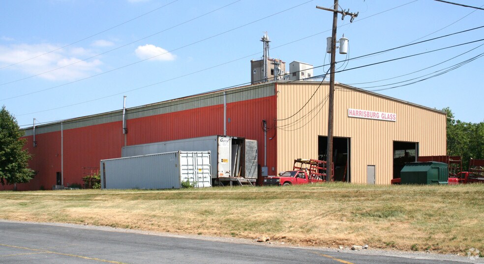More Photos Of 444 Railroad Ave, Camp Hill Warehouse For Lease