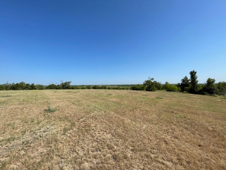 More Photos Of 6909 Wolf Lane, Del Valle Land For Sale