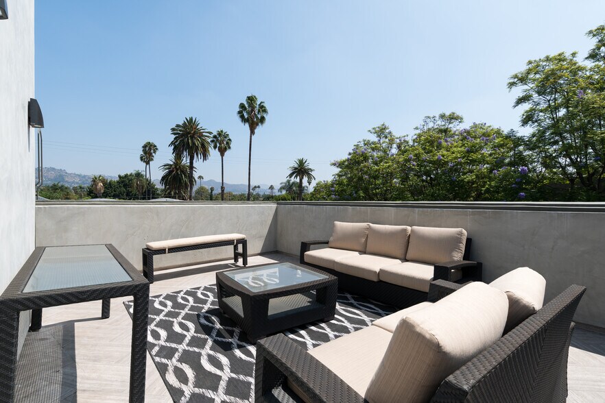 More Photos Of 8301-8305 Beverly Blvd, Los Angeles Office For Lease
