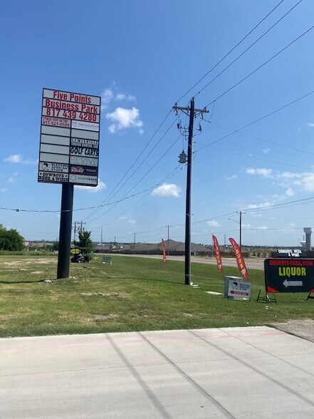 More Photos Of 12519 US-287 BUS, Fort Worth Warehouse For Lease