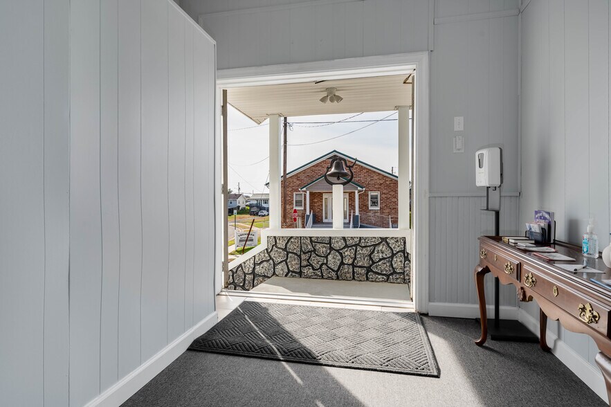 More Photos Of 1025 Maple St, Kingsport Religious Facility For Sale