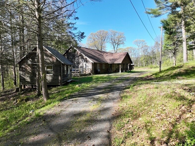 More Photos Of 1076 Roaring Brook, Conway Trailer Camper Park For Sale