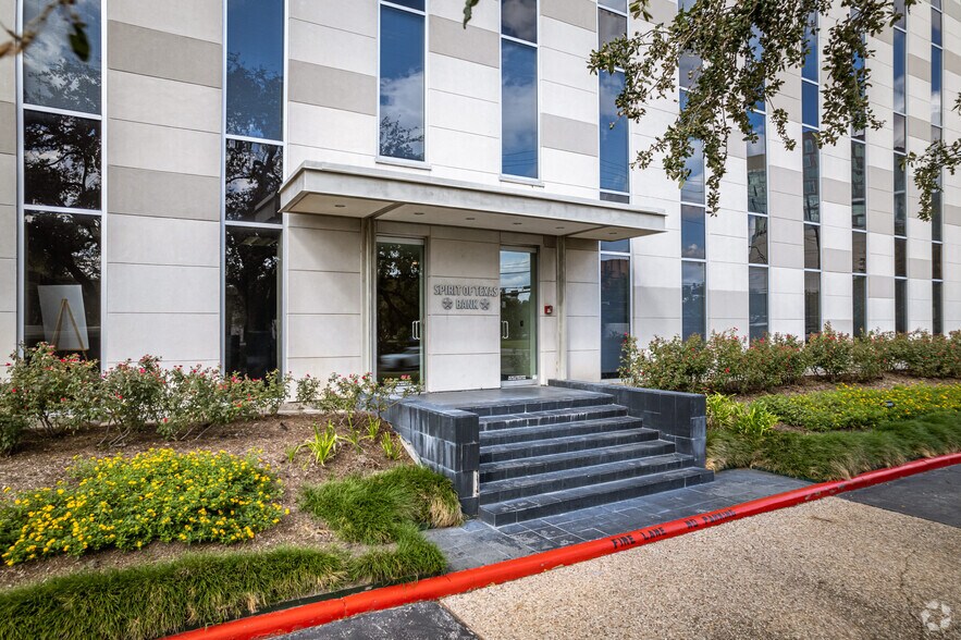 More Photos Of 3100 Richmond Ave, Houston Office For Lease