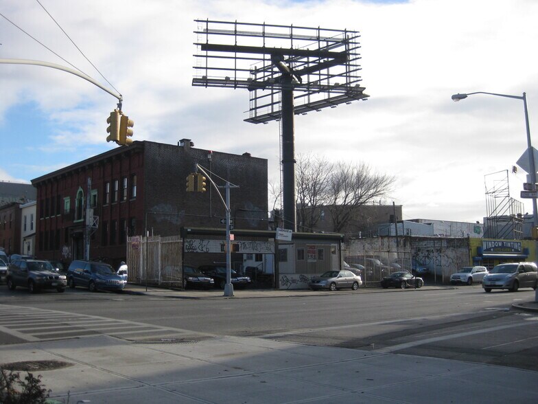 More Photos Of 122 18th St, Brooklyn Land For Lease