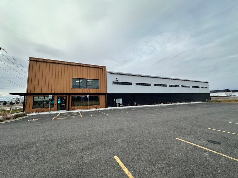 More Photos Of 1450 S 32nd St W, Billings Warehouse For Sale