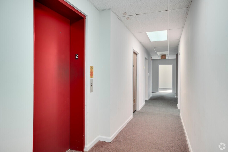 More Photos Of 8802 Sudley Rd, Manassas Medical For Lease