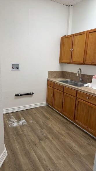 More Photos Of 1131 E Main St, Tustin Office Residential For Lease