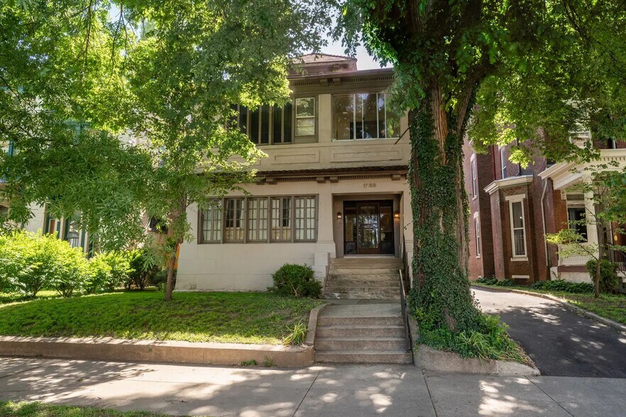 More Photos Of 1229 S 4th St, Louisville Apartments For Sale