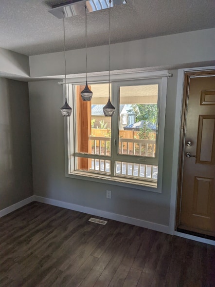More Photos Of 12505 111 Av NW, Edmonton Apartments For Sale