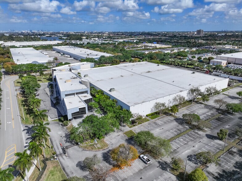 More Photos Of 10000 NW 15th Ter, Miami Industrial For Lease
