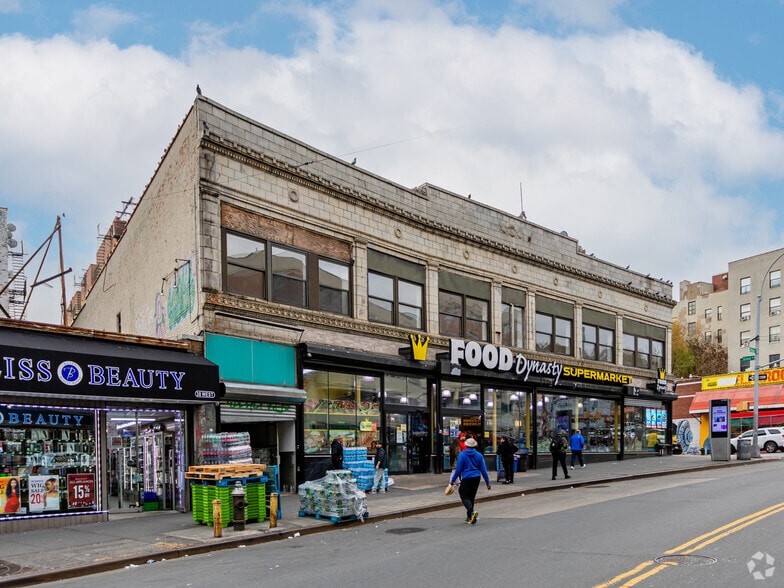 More Photos Of 40-48 W Burnside Ave, Bronx Storefront Retail Office For Lease