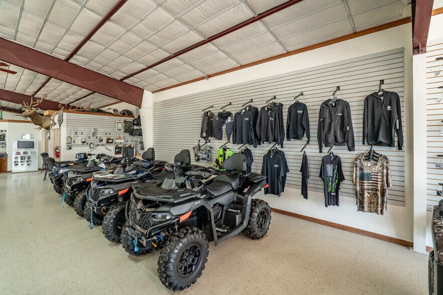 More Photos Of 1190 S 2nd St, Raton General Retail For Sale