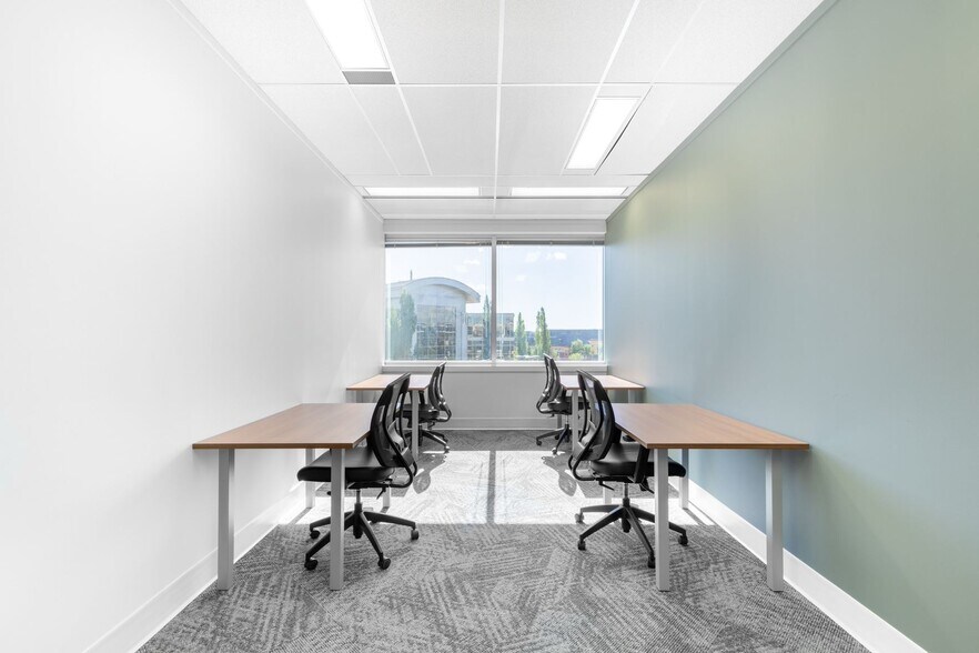 More Photos Of 160 Quarry Park Blvd SE, Calgary Coworking Space