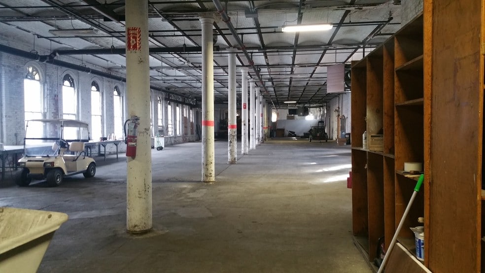More Photos Of 1 Allen St, Springfield Manufacturing For Lease