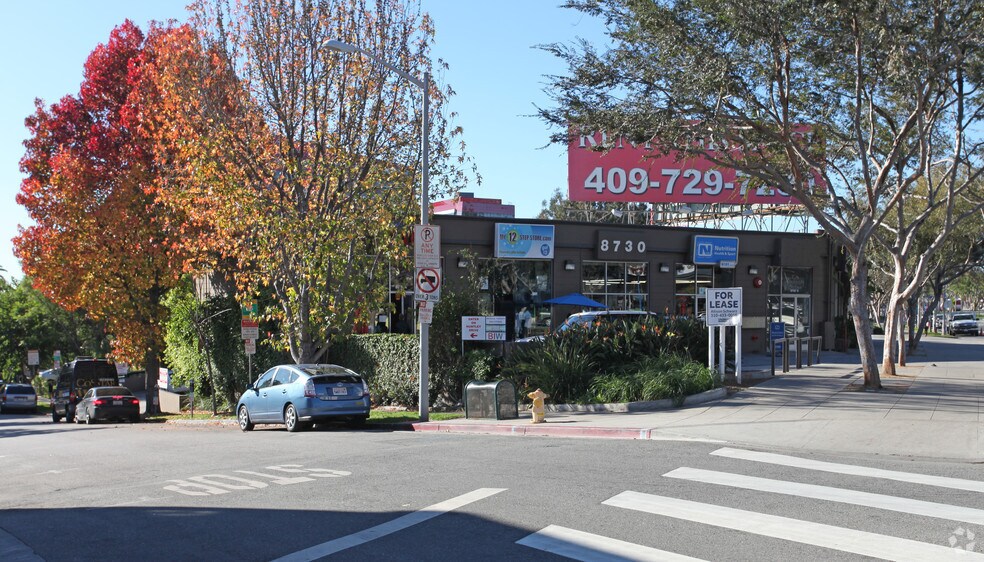 More Photos Of 8730 Santa Monica Blvd, West Hollywood Restaurant For Lease