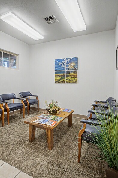 More Photos Of 56 C St NW, Ephrata Office Residential For Sale