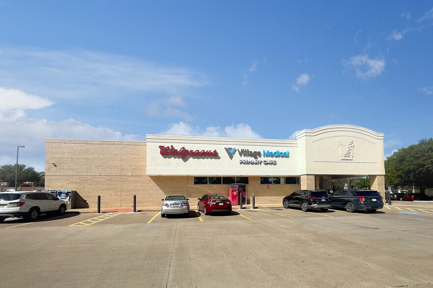 More Photos Of 901 Legacy Dr, Plano Freestanding For Sale