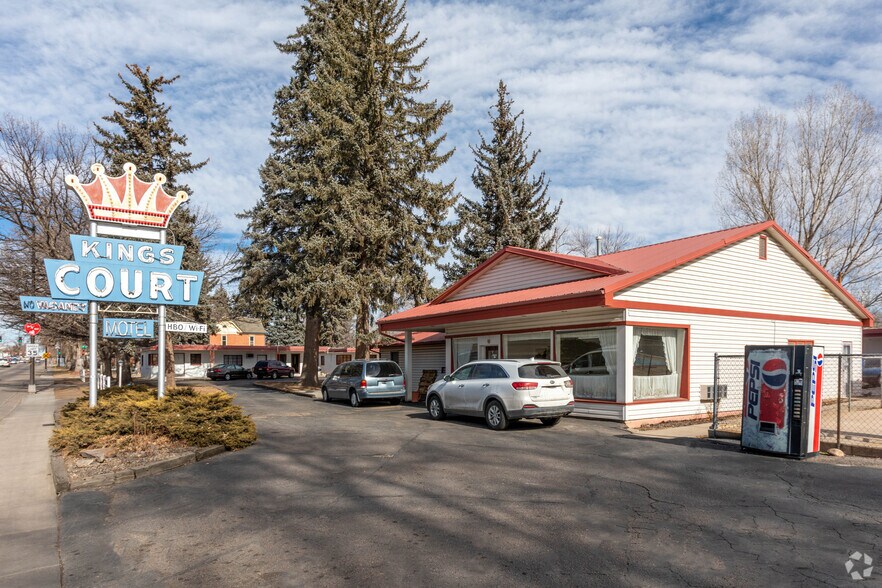 More Photos Of 928 N Lincoln Ave, Loveland Hotel For Sale