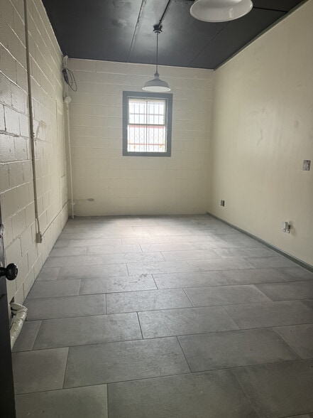 More Photos Of 732 Monroe Dr, Atlanta Storefront For Lease