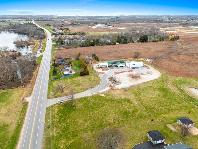 More Photos Of 5814 Calumet Ave, Manitowoc General Retail For Sale