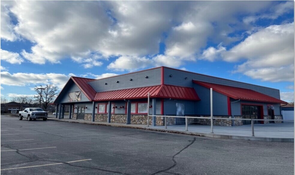 Primary Photo Of 4505 Canal Ave SW, Grandville Restaurant For Sale