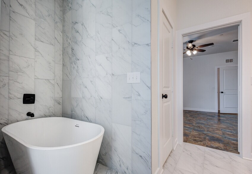 More Photos Of 3202 Wexford Dr, Garland Multifamily For Sale