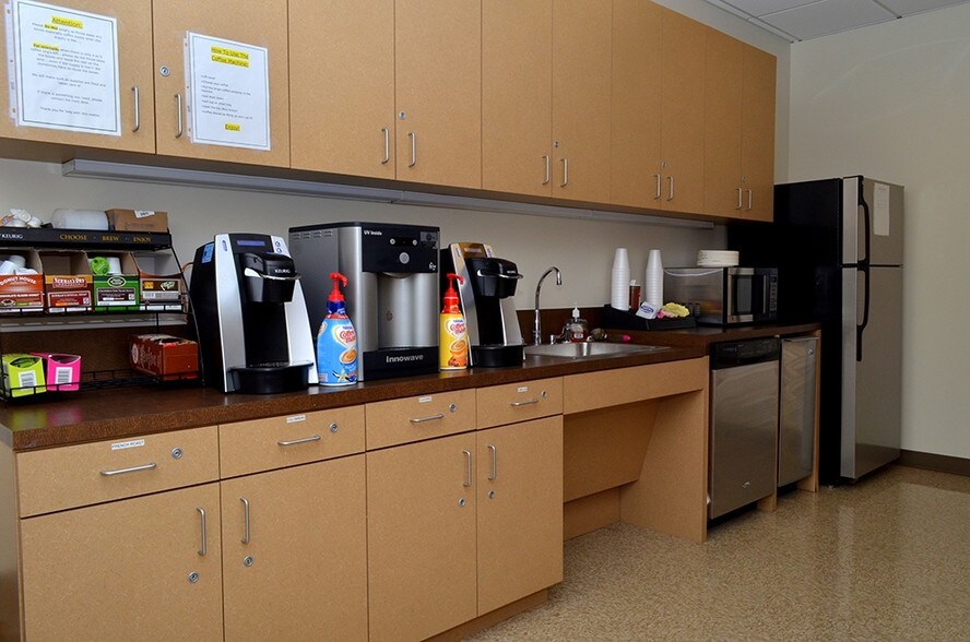 More Photos Of 5900 S Lake Forest Dr, McKinney Office For Lease