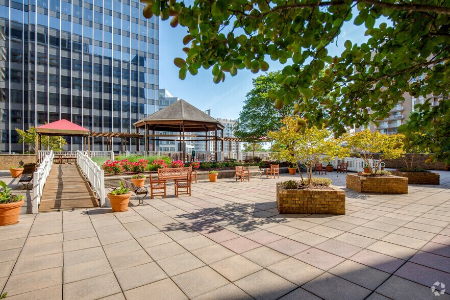 More Photos Of 5480 Wisconsin Ave, Chevy Chase Apartments For Lease