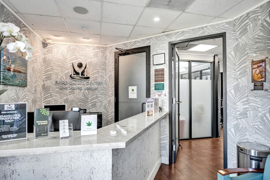 More Photos Of 7374 SW 93rd Ave, Miami Office For Sale