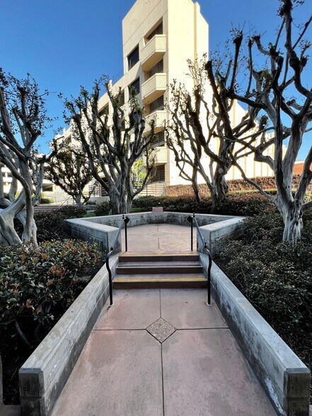 More Photos Of 100 N 1st St, Burbank Office For Lease