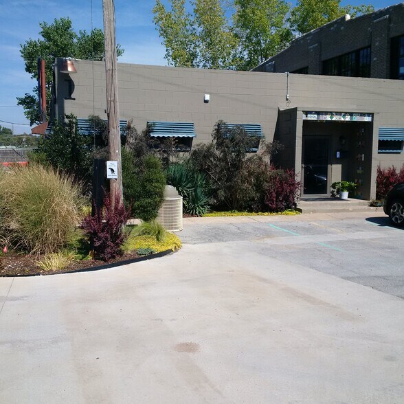More Photos Of 3306 Charles Page Blvd, Tulsa Warehouse For Lease