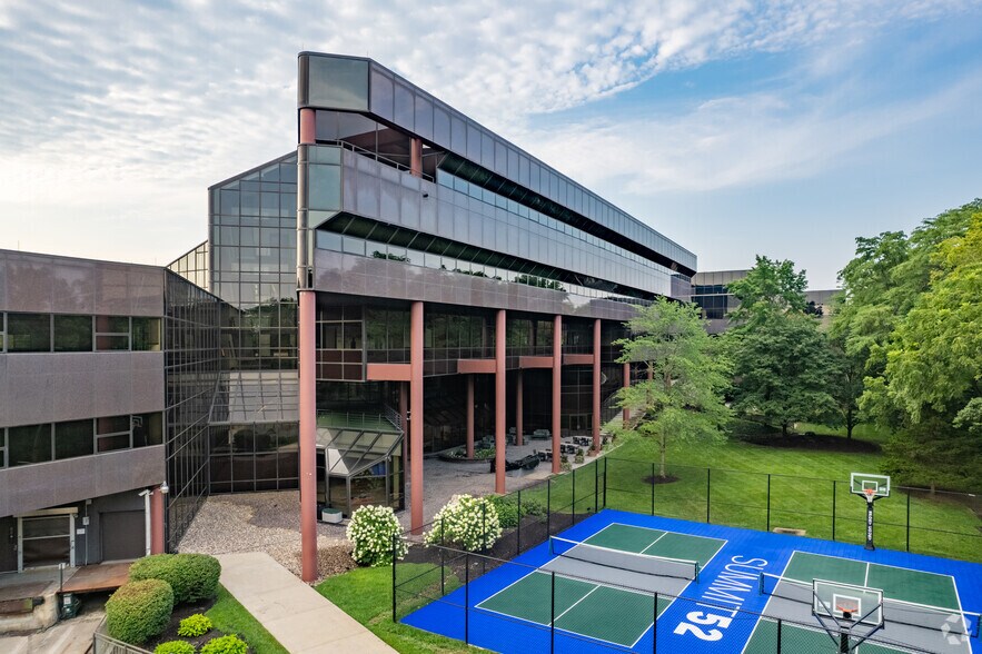 More Photos Of 5200 Metcalf Ave, Overland Park Office For Lease