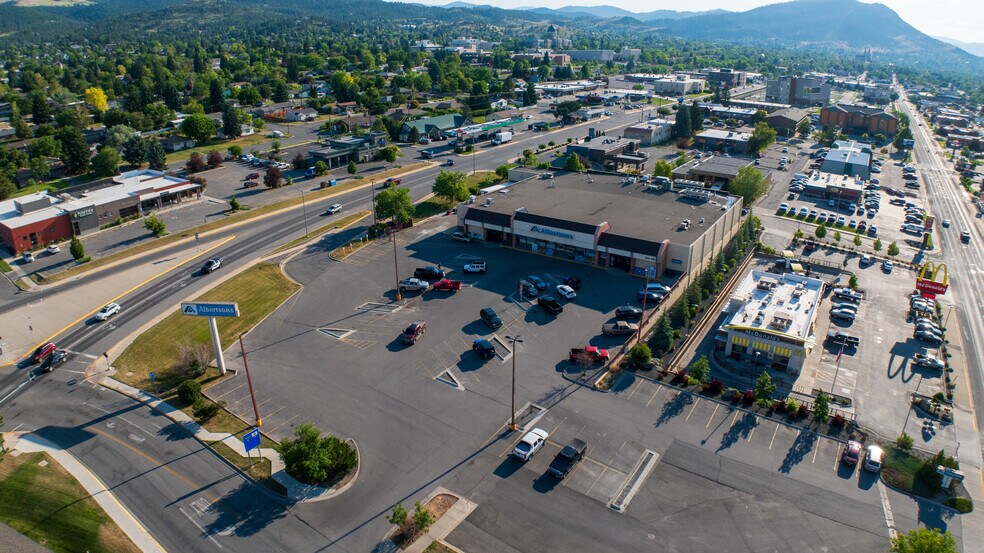 More Photos Of 600 N Fee St, Helena Supermarket For Sale