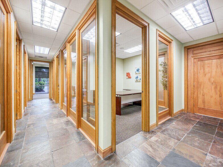 More Photos Of 1301 Plantation Island Dr, Saint Augustine Medical For Lease