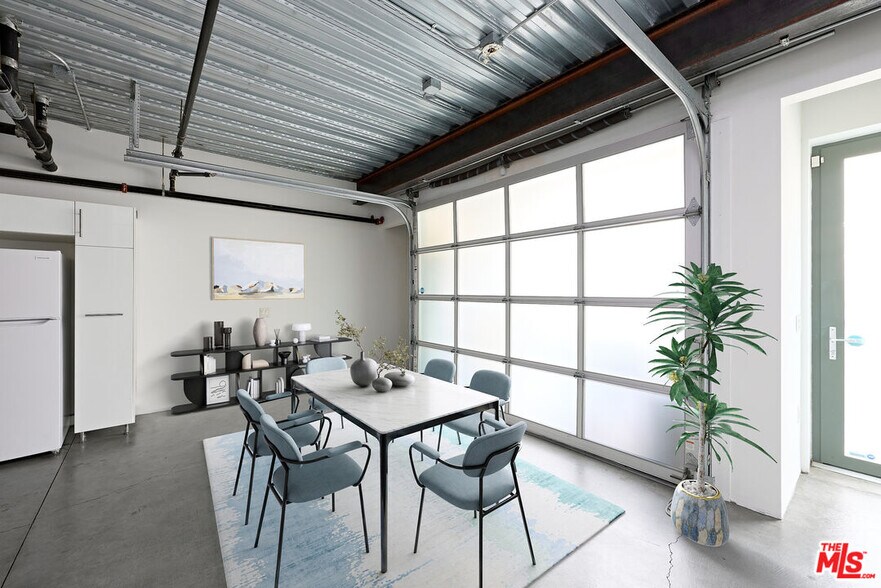 More Photos Of 1046 Princeton #108 dr, Marina Del Rey Office For Sale