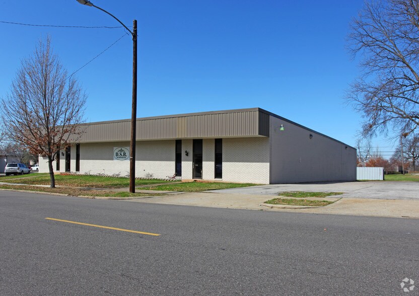 More Photos Of 3700-3704 6th Ave S, Birmingham Flex For Sale