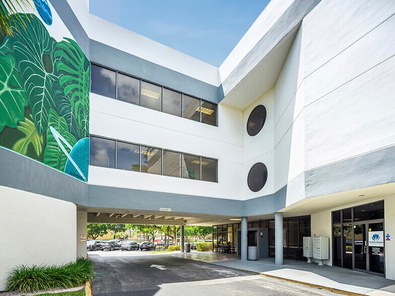 More Photos Of 7710 NW 71st Ct, Tamarac Medical For Lease