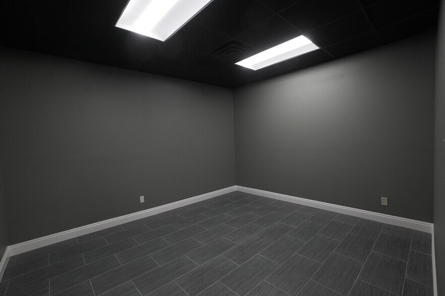 More Photos Of 3375 Aldebaran Ave, Las Vegas Warehouse For Sale