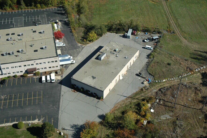 More Photos Of 315 New Boston St, Woburn Manufacturing For Lease