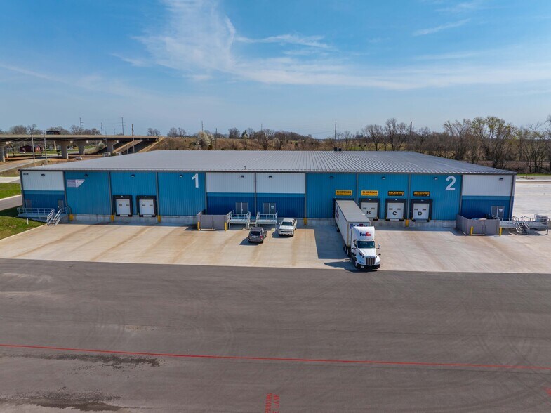 More Photos Of 3570 Sawyer rd, Brookline Industrial For Lease