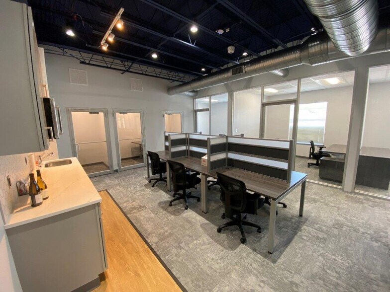 More Photos Of 57 W Timonium Rd, Timonium Office For Lease