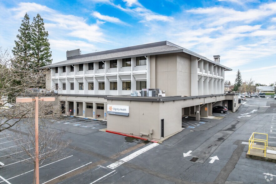 More Photos Of 6660 Coyle Ave, Carmichael Medical For Sale