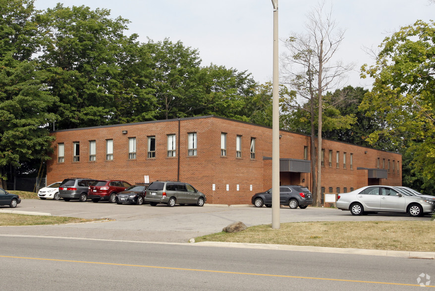 Primary Photo Of 211 Watline Ave, Mississauga Office For Lease