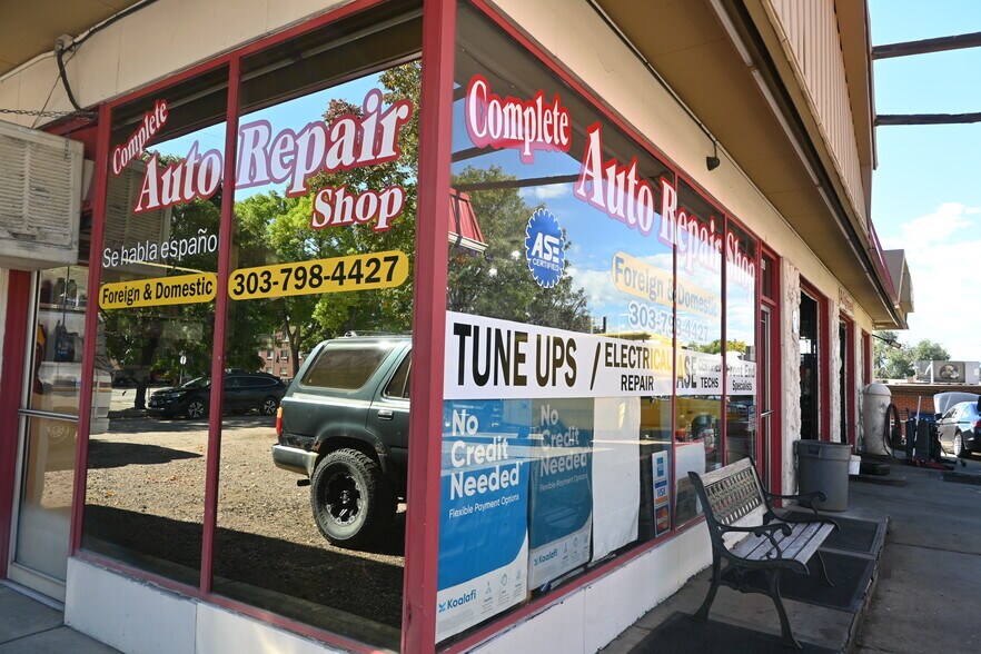 More Photos Of 1200 W Littleton Blvd, Littleton Service Station For Sale